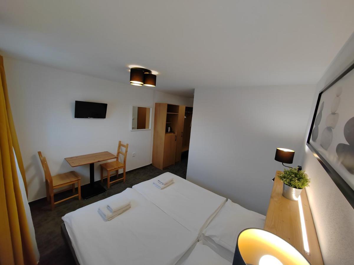 Hotel Anton Telc Luaran gambar