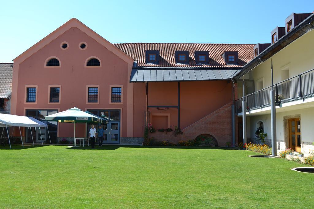 Hotel Anton Telc Luaran gambar