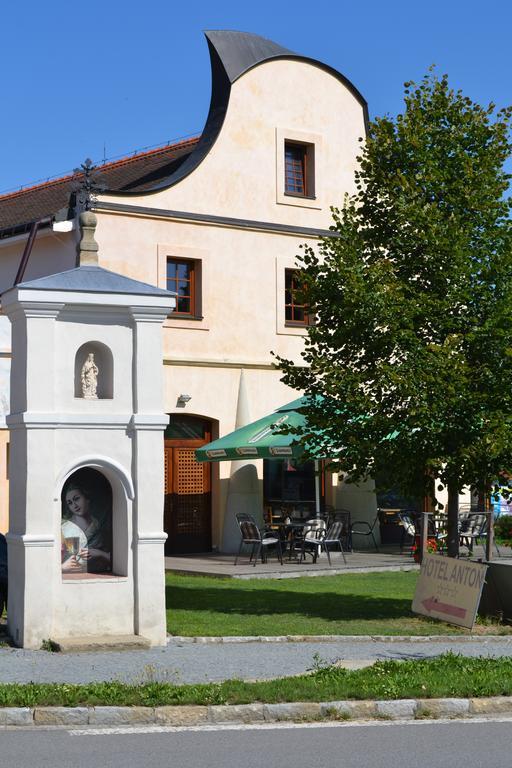 Hotel Anton Telc Luaran gambar