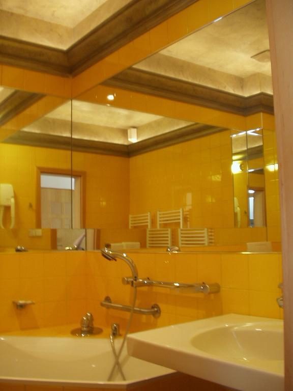 Hotel Anton Telc Luaran gambar