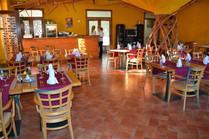 Hotel Anton Telc Luaran gambar