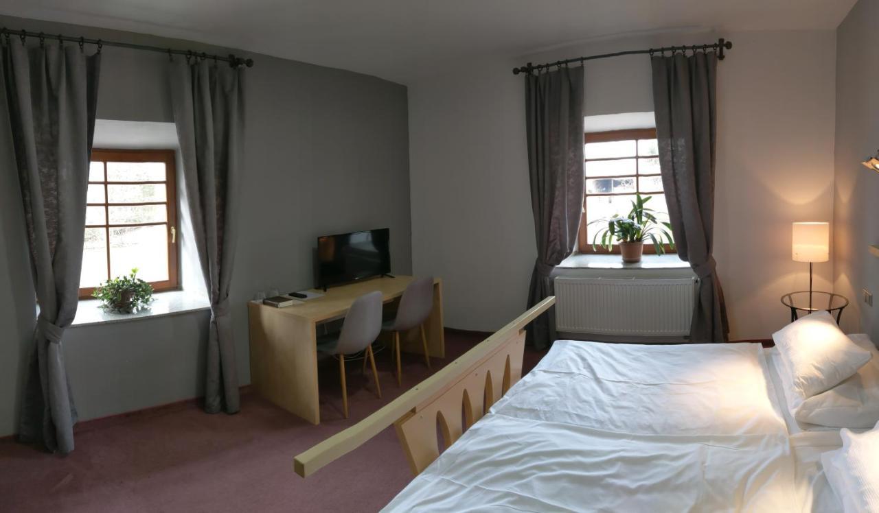 Hotel Anton Telc Luaran gambar